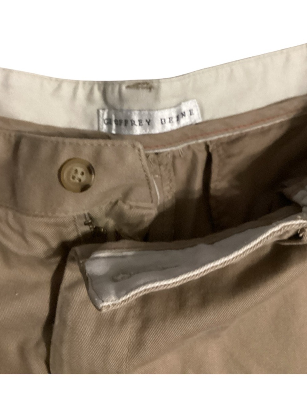 Geoffrey Beene Men's Tan Flat-Front Shorts - Picture 3 of 11